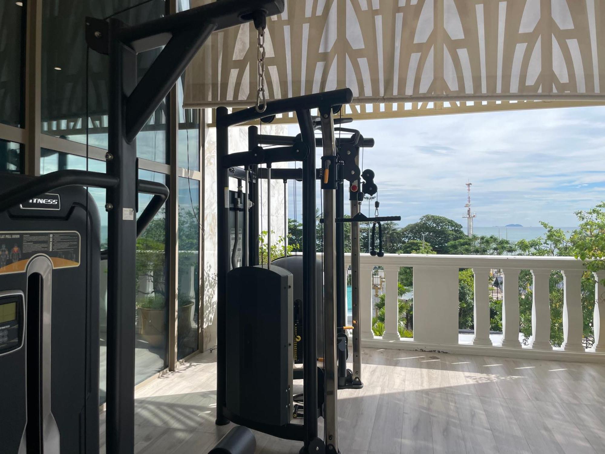 Copacabana Jomtien Condominium Praia de Jomtien Exterior foto