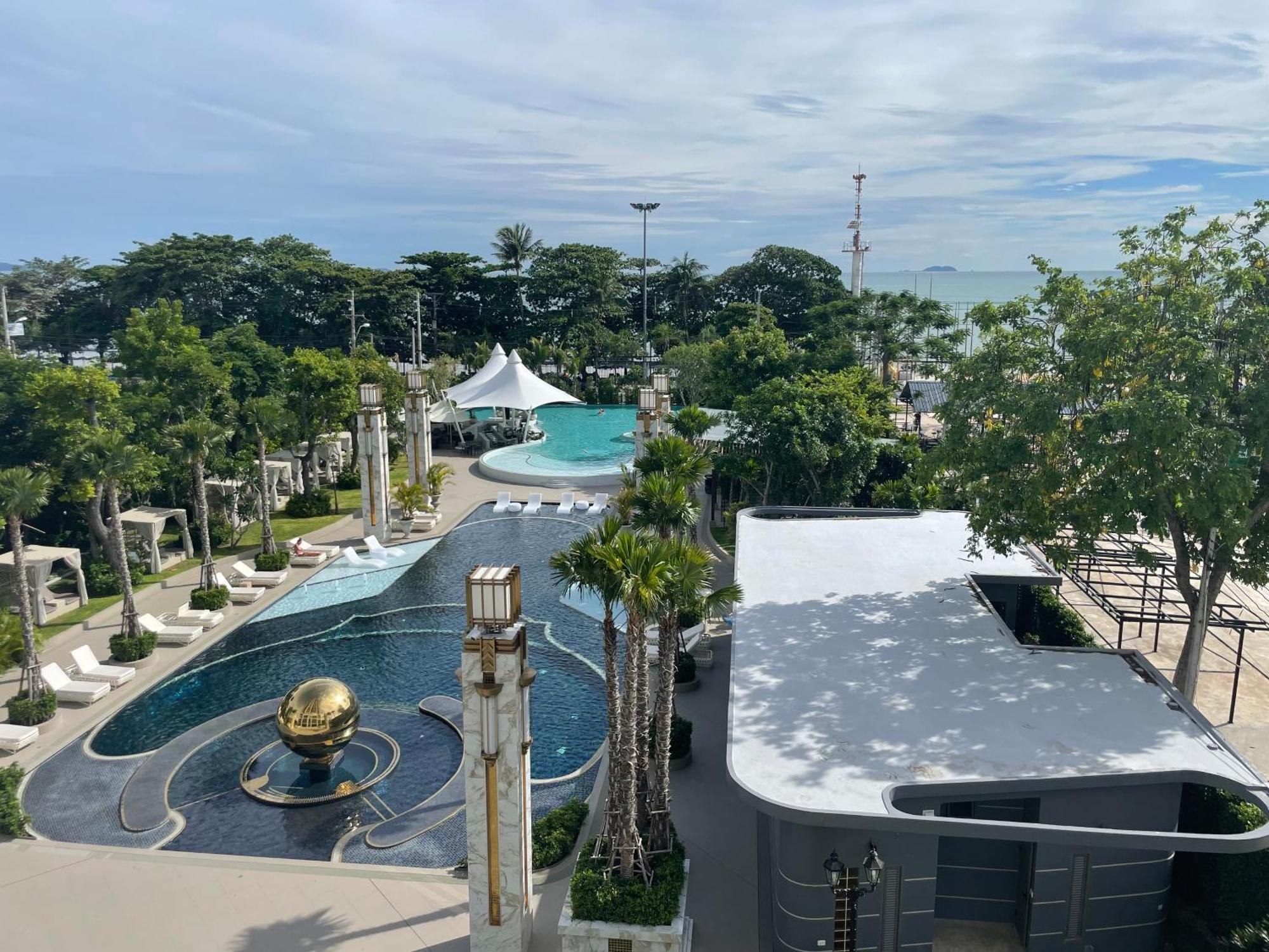 Copacabana Jomtien Condominium Praia de Jomtien Exterior foto